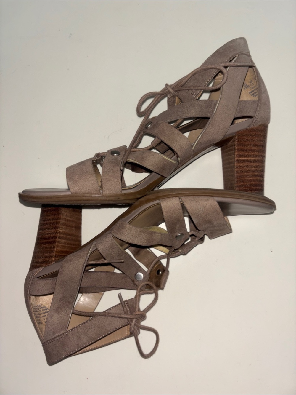 Naturalizer Gladiator Heels Taupe 8.5 - Picture 3 of 6